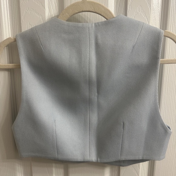 Aya Muse Auri Cropped Vest - Picture 4 of 4